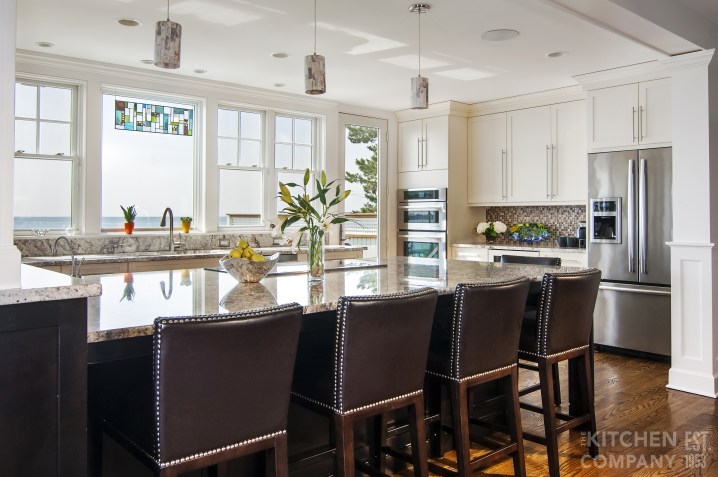 large island beach house kitchen